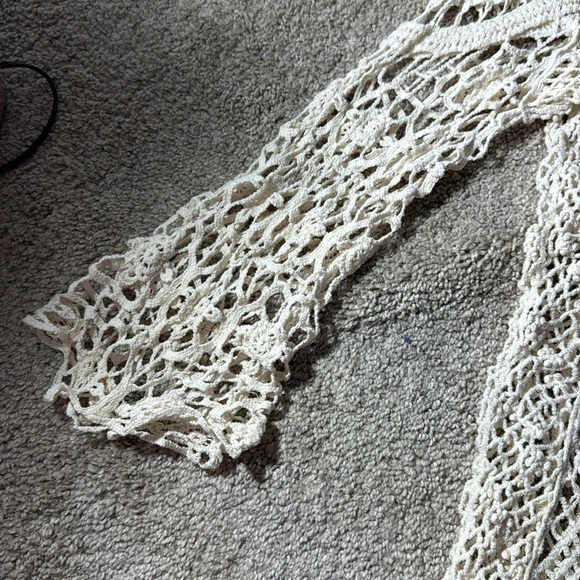 Size M Cupshe swimsuit cover-up. - Picture 2 of 6